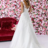 Très Chic, Jessie K, Brinkman, Pure, Mylène Sophie, Miss Emily, Made tot love, bruidsmode, bruidsjurk, trouwjurk, boetiek de bruid, Harderwijk, bruid, boetiek, bruidswinkel, Gelderland, say yes to the dress, collectie, collectie 2024, trouwjurk 2024 collectie, bruidsmode 2024, plussize, plus size dress, plus size weddingdress, weddingdress, bruidsmode Harderwijk, budgetjurk, gekleurde trouwjurk, bride, new bride, second bride, verloofd, japon, trouwjapon, jumpsuit