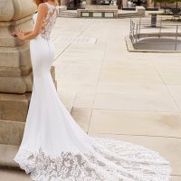 Luna Novias, Adriana Alier, Martha Blanc, Alma, bruidsmode, bruidsjurk, trouwjurk, boetiek de bruid, Harderwijk, bruid, boetiek, bruidswinkel, Gelderland, say yes to the dress, collectie, collectie 2024, trouwjurk 2024 collectie, bruidsmode 2024, weddingdress, bruidsmode Harderwijk, budgetjurk, gekleurde trouwjurk, bride, new bride, second bride, verloofd, japon, trouwjapon, jumpsuit