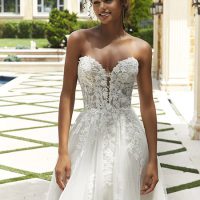 Morilee, Morilee Amy & Eve, Morilee Blu, Morilee MGNY, Morilee TOWD, Morilee Voyage, Ronald Joyce, Sofia Bianca, Victoria Jane, bruidsmode, bruidsjurk, trouwjurk, boetiek de bruid, Harderwijk, bruid, boetiek, bruidswinkel, Gelderland, say yes to the dress, collectie, collectie 2024, trouwjurk 2024collectie, bruidsmode 2024, plussize, plus size dress, plus size weddingdress, weddingdress, bruidsmode Harderwijk, budgetjurk, gekleurde trouwjurk, bride, new bride, second bride, verloofd, japon, trouwjapon, jumpsuit